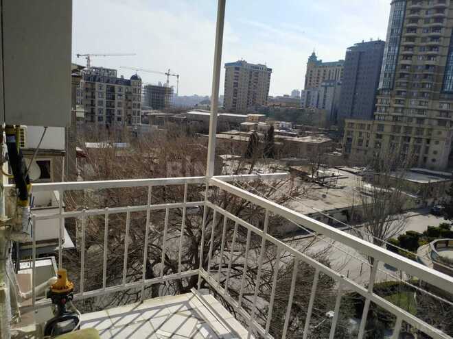 İcarəyə verilir 3 otaqlı köhnə tikili 65 m², Nizami m., photo 17 from 19