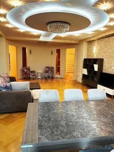 Satılır 4 otaqlı yeni tikili 210 m², Sahil m., photo 3 from 9