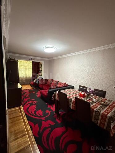 Продаётся 3-комн. вторичка 62 м², м. Нефтчиляр, photo 3 from 16