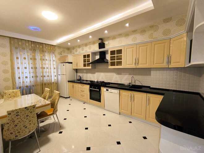 Сдаётся 4-комн. новостройка 135 м², м. Элмляр Академиясы, photo 10 from 19