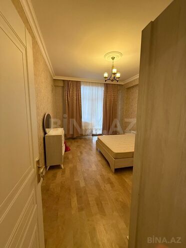 Сдаётся 2-комн. новостройка 75 м², м. Ахмедлы, photo 1 from 8
