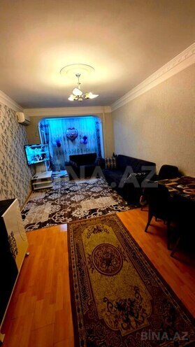 Продаётся 2-комн. вторичка 60 м², м. Нефтчиляр, photo 1 from 13