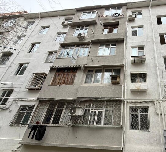 Satılır 2 otaqlı köhnə tikili 55 m², 20 Yanvar m., photo 1 from 12