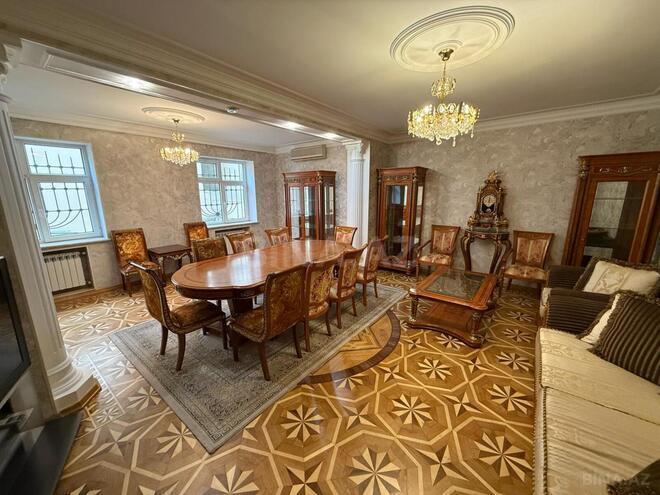 Продаётся 5-комн. дом/дача 250 м², м. Гянджлик, photo 1 from 19