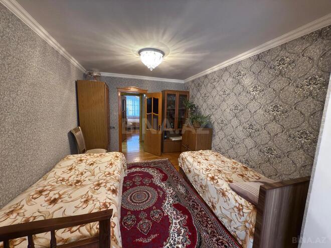 Продаётся 3-комн. вторичка 75 м², м. Нефтчиляр, photo 9 from 18