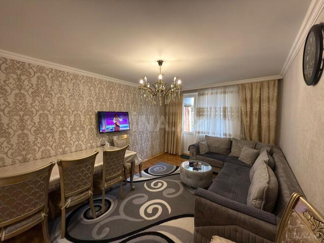 Продаётся 3-комн. вторичка 75 м², м. Нефтчиляр, photo 3 from 18