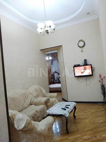Сдаётся 2-комн. вторичка 68 м², м. Сахил, photo 1 from 9