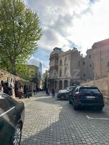 Satılır 2 otaqlı köhnə tikili 45 m², İçəri Şəhər m., photo 1 from 16