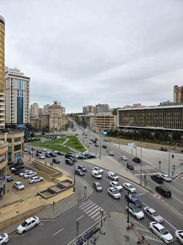 Satılır 3 otaqlı köhnə tikili 90 m², Nizami m., photo 5 from 23
