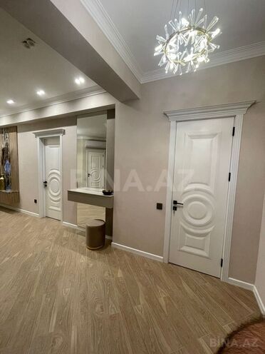 Сдаётся 3-комн. новостройка 120 м², м. Низами, photo 19 from 24