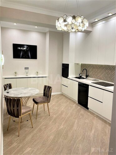 Сдаётся 3-комн. новостройка 120 м², м. Низами, photo 13 from 24