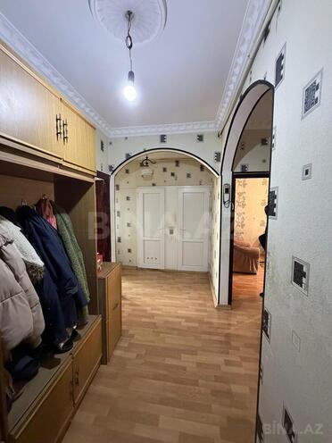 Продаётся 3-комн. вторичка 80 м², м. Ази Асланов, photo 10 from 17