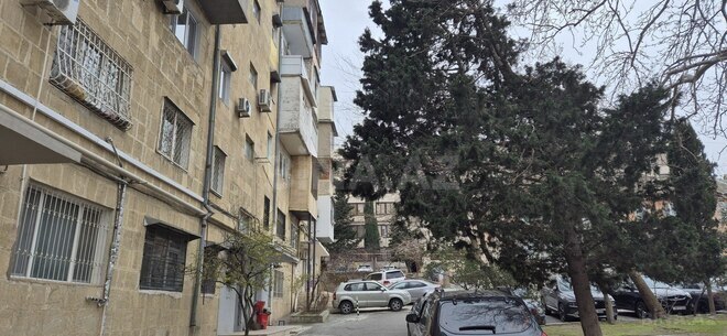 Satılır 3 otaqlı köhnə tikili 80 m², Yasamal q., photo 3 from 14