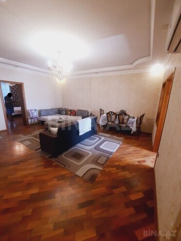 Продаётся 3-комн. вторичка 100 м², м. 8 ноября, photo 1 from 18