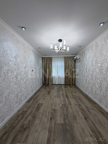 Продаётся 2-комн. вторичка 65 м², м. Ази Асланов, photo 1 from 14