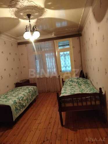 Продаётся 5-комн. вторичка 110 м², м. Кара Караев, photo 6 from 10