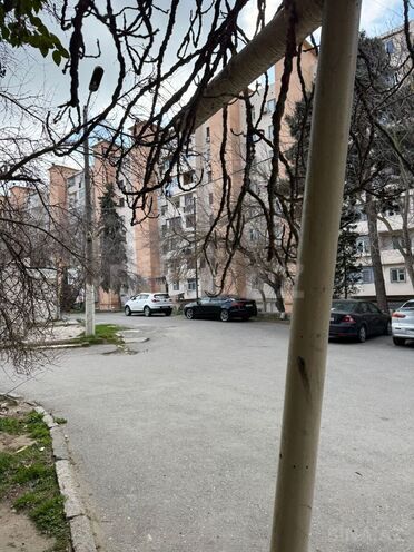Satılır 2 otaqlı köhnə tikili 50 m², Qara Qarayev m., photo 12 from 20