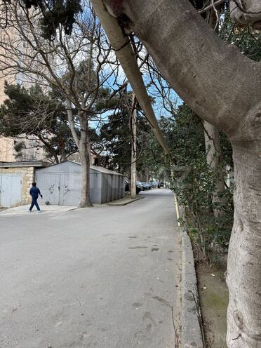 Satılır 2 otaqlı köhnə tikili 50 m², Qara Qarayev m., photo 18 from 20