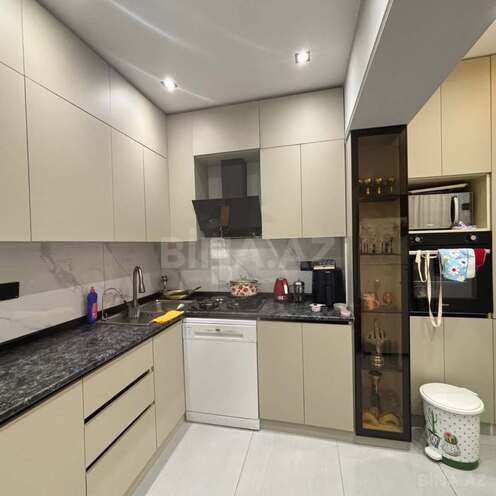 Satılır 5 otaqlı köhnə tikili 110 m², Yeni Yasamal q., photo 8 from 12