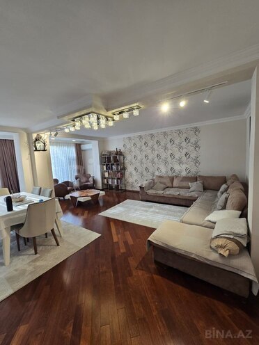 Продаётся 5-комн. вторичка 115 м², м. Ази Асланов, photo 5 from 22