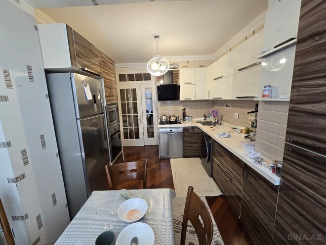Продаётся 5-комн. вторичка 115 м², м. Ази Асланов, photo 8 from 22