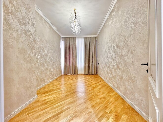 Продаётся 4-комн. новостройка 133 м², м. Кара Караев, photo 12 from 20