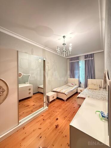 Satılır 6 otaqlı həyət evi/bağ evi 250 m², Novxanı q., photo 15 from 29