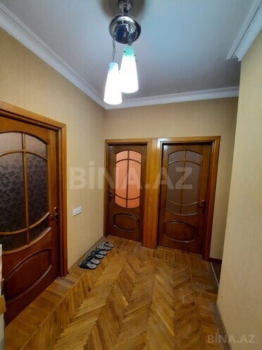 Продаётся 3-комн. вторичка 80 м², м. Ази Асланов, photo 18 from 20
