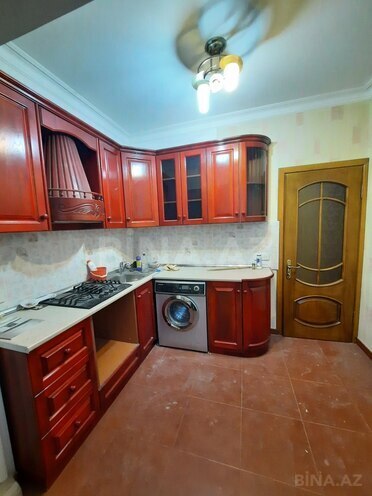 Продаётся 3-комн. вторичка 80 м², м. Ази Асланов, photo 3 from 20