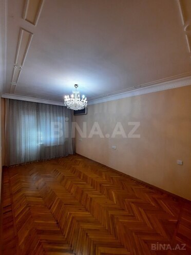 Продаётся 3-комн. вторичка 80 м², м. Ази Асланов, photo 9 from 20
