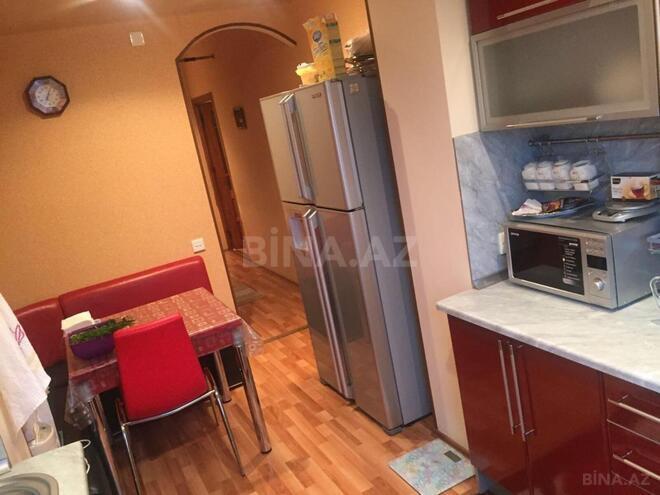 Satılır 2 otaqlı köhnə tikili 50 m², İnşaatçılar m., photo 8 from 12