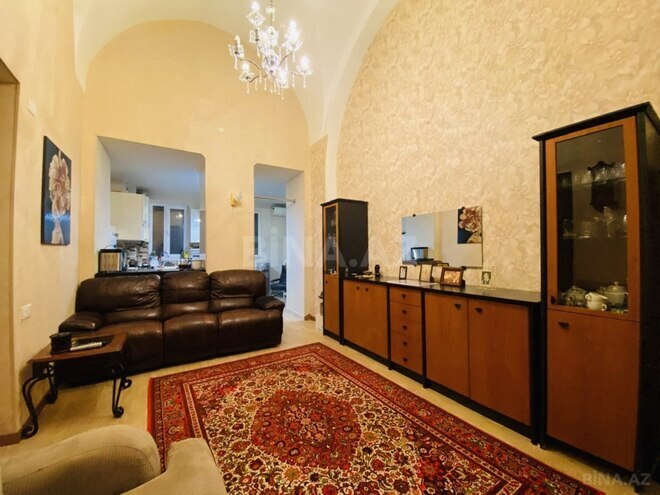 Сдаётся 3-комн. вторичка 70 м², м. Ичеришехер, photo 3 from 27