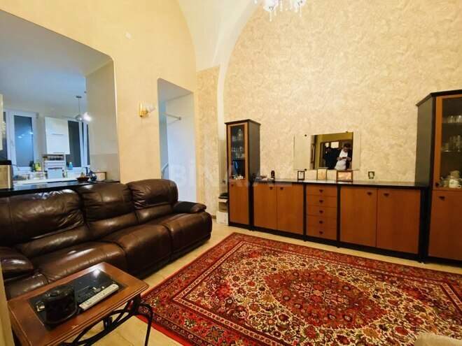 Сдаётся 3-комн. вторичка 70 м², м. Ичеришехер, photo 7 from 27