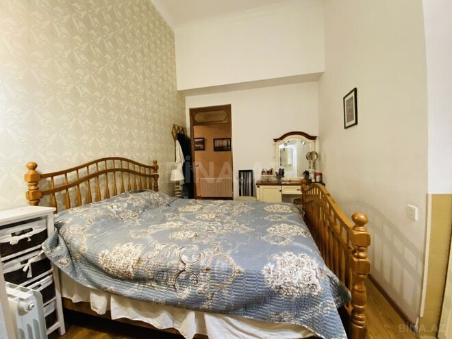 Сдаётся 3-комн. вторичка 70 м², м. Ичеришехер, photo 12 from 27
