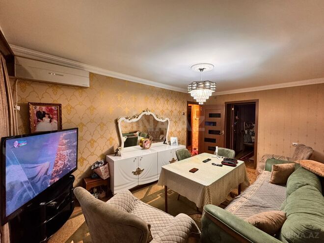 Продаётся 3-комн. вторичка 65 м², м. Нефтчиляр, photo 1 from 15