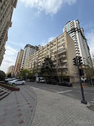 Satılır 4 otaqlı köhnə tikili 110 m², Elmlər Akademiyası m., photo 4 from 30