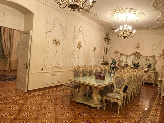 Satılır 3 otaqlı köhnə tikili 290 m², Sahil m., photo 3 from 14
