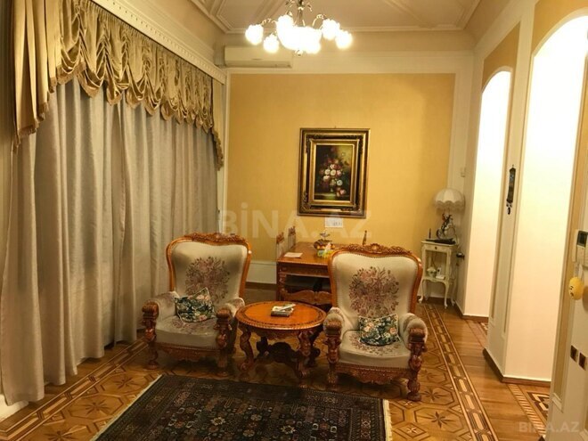 Satılır 3 otaqlı köhnə tikili 290 m², Sahil m., photo 6 from 14