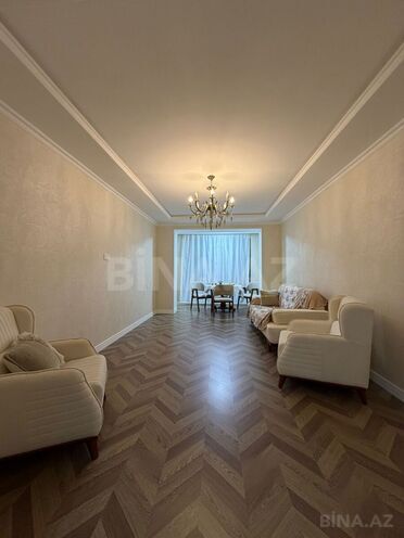 Продаётся 3-комн. вторичка 78 м², пос. Бакиханова, photo 1 from 19