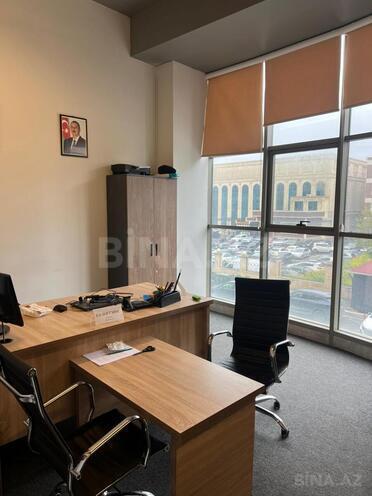 Сдаётся 2-комн. офис 65 м², м. Нариман Нариманов, photo 1 from 18