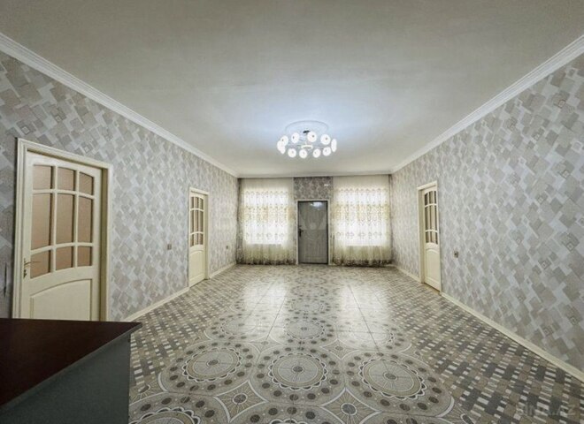 Продаётся 7-комн. дом/дача 255 м², Хатаинский р., photo 1 from 9