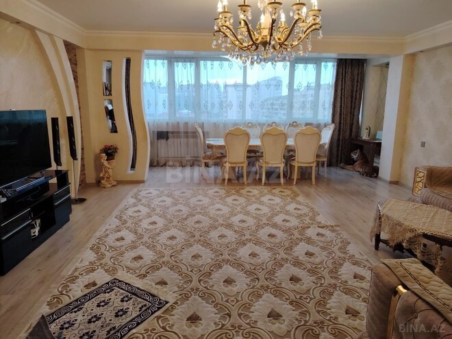 Продаётся 4-комн. вторичка 120 м², м. Иншаатчылар, photo 1 from 14