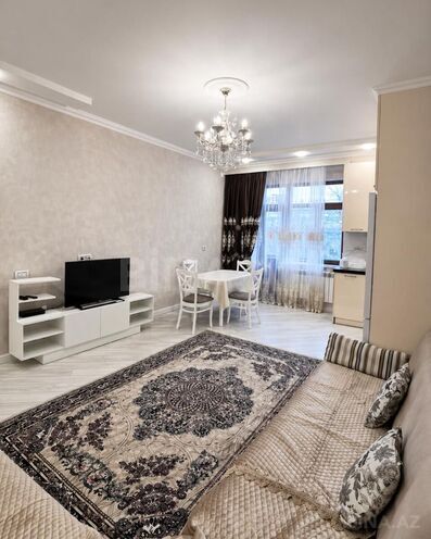 Сдаётся 2-комн. вторичка 60 м², м. Сахил, photo 1 from 9