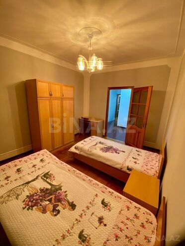 İcarəyə verilir 4 otaqlı köhnə tikili 105 m², İnşaatçılar m., photo 10 from 17