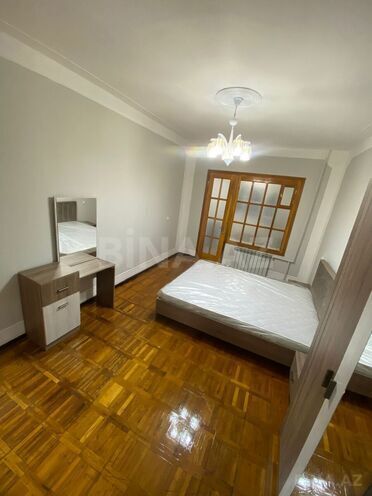 İcarəyə verilir 4 otaqlı köhnə tikili 105 m², İnşaatçılar m., photo 6 from 17