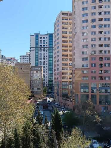 Satılır 2 otaqlı köhnə tikili 65 m², İnşaatçılar m., photo 8 from 16