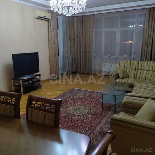 Сдаётся 3-комн. новостройка 130 м², м. Элмляр Академиясы, photo 4 from 19