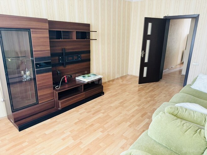 Satılır 3 otaqlı köhnə tikili 78 m², İnşaatçılar m., photo 4 from 13
