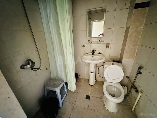 Satılır 3 otaqlı köhnə tikili 78 m², İnşaatçılar m., photo 12 from 13
