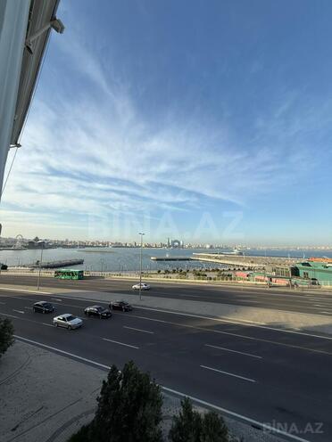 İcarəyə verilir 3 otaqlı yeni tikili 90 m², Bayıl q., photo 3 from 30